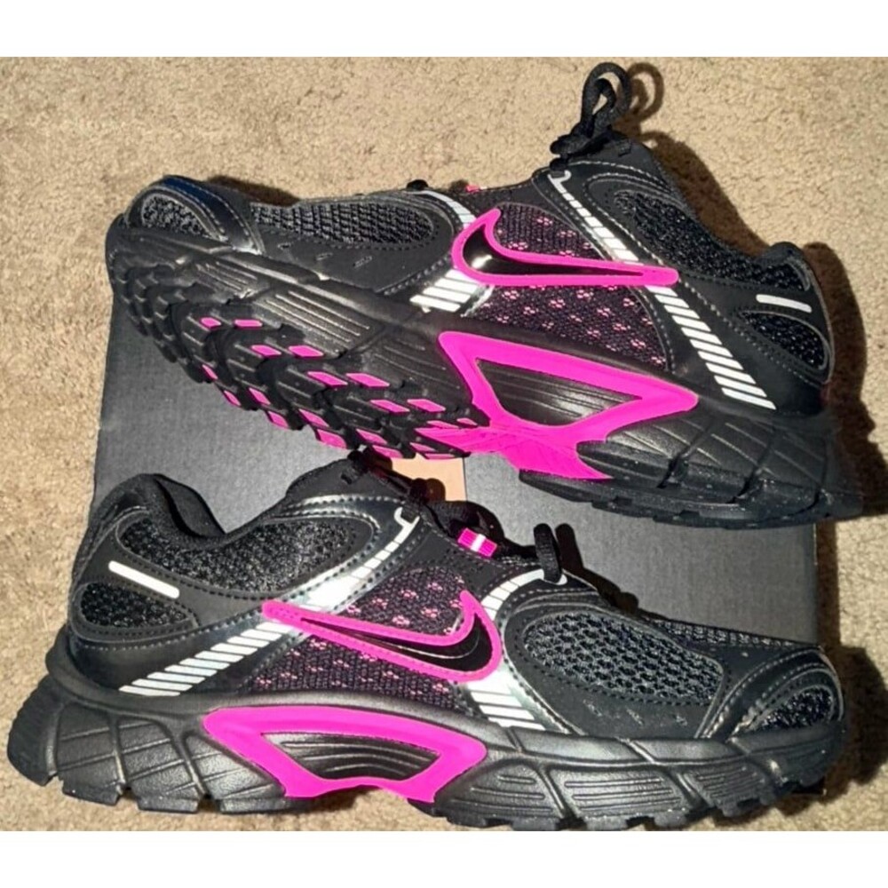 NIKE WMNS V5 RNR “PINK BLAST” SIZES 9